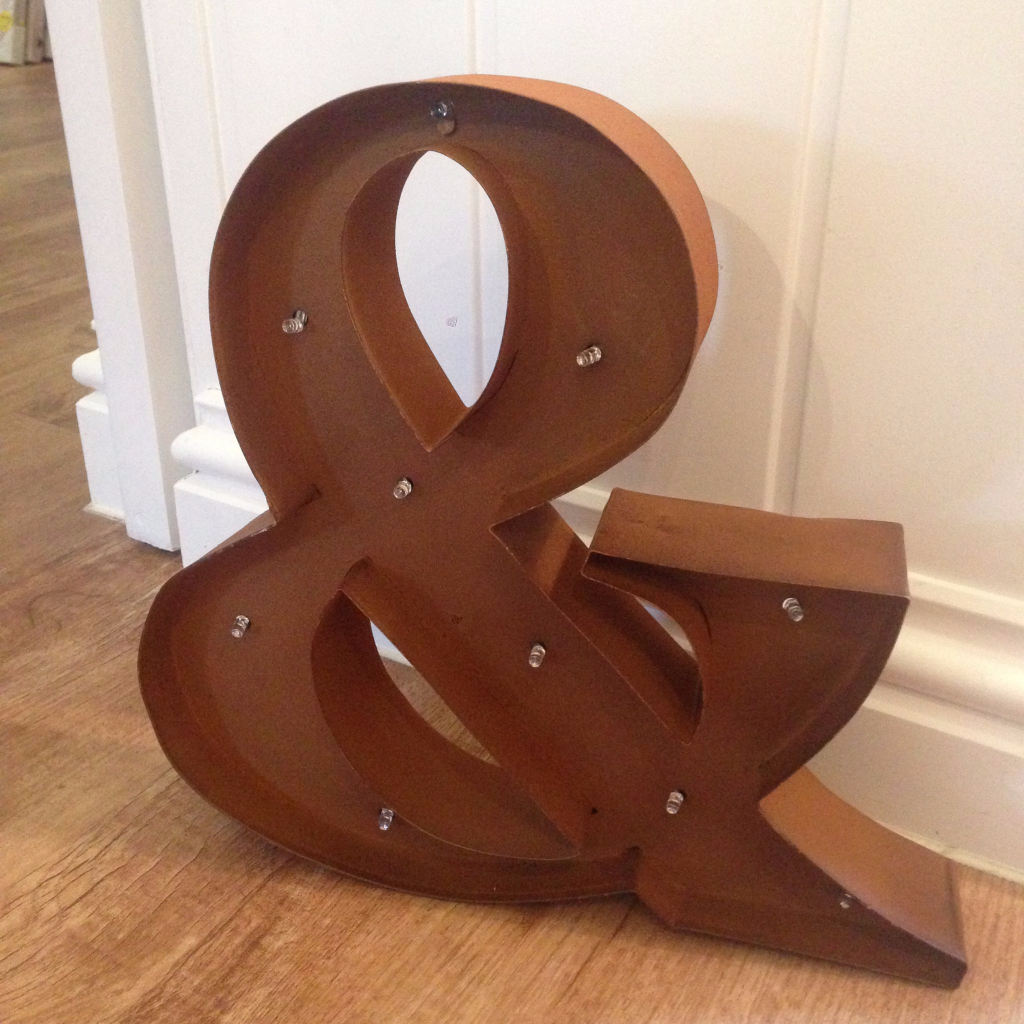 Rusty Metal Carnival Light Up LED Ampersand